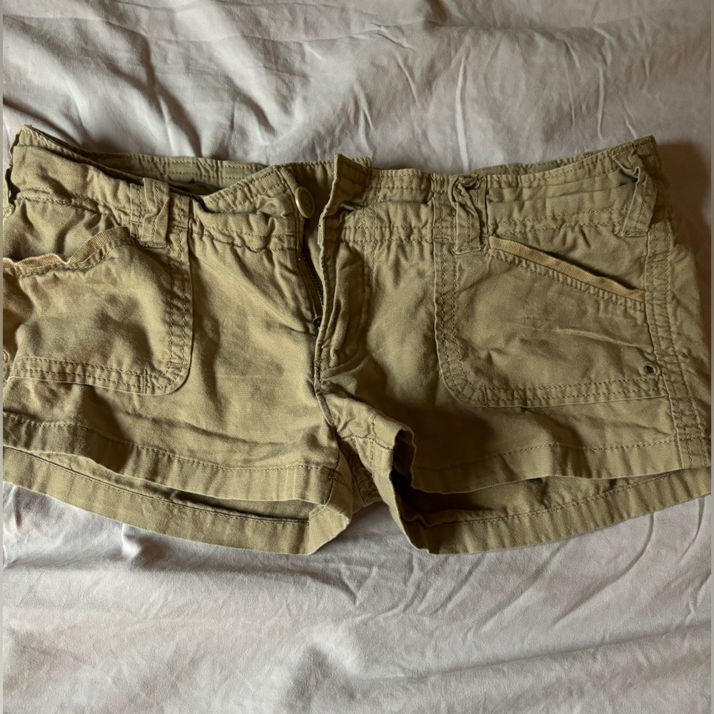 Hollister Co. Women's Tan and Khaki Shorts